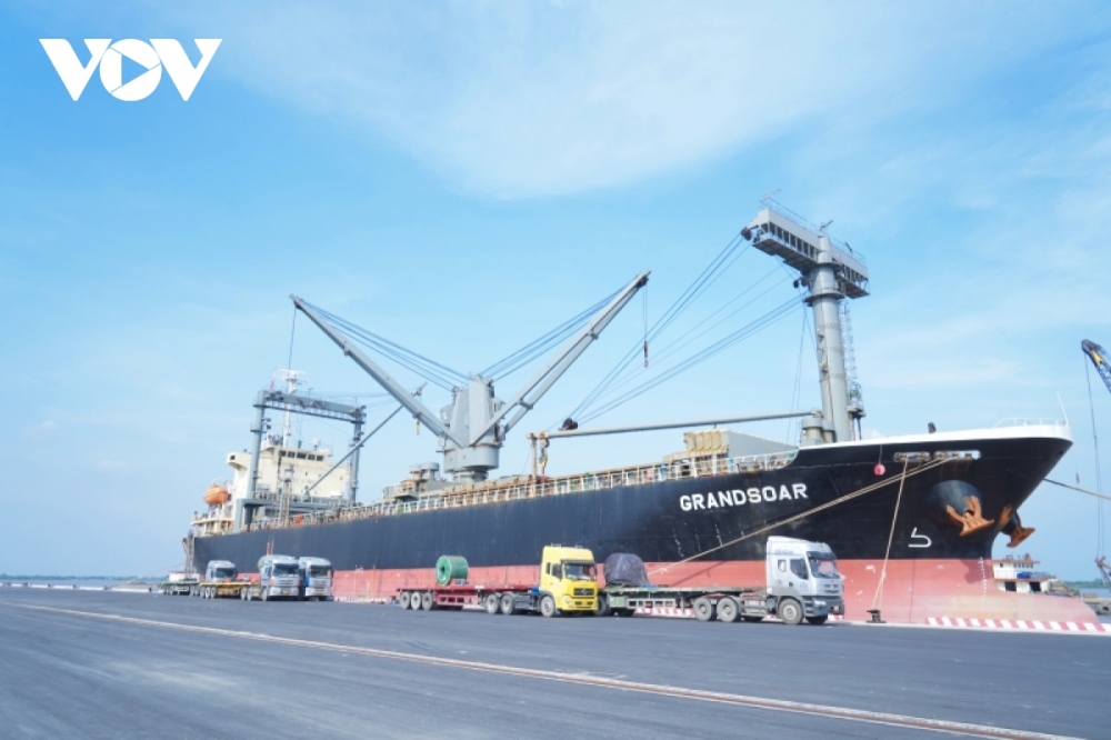Đẩy mạnh, phát triển vận tải biển: Không dễ dàng!